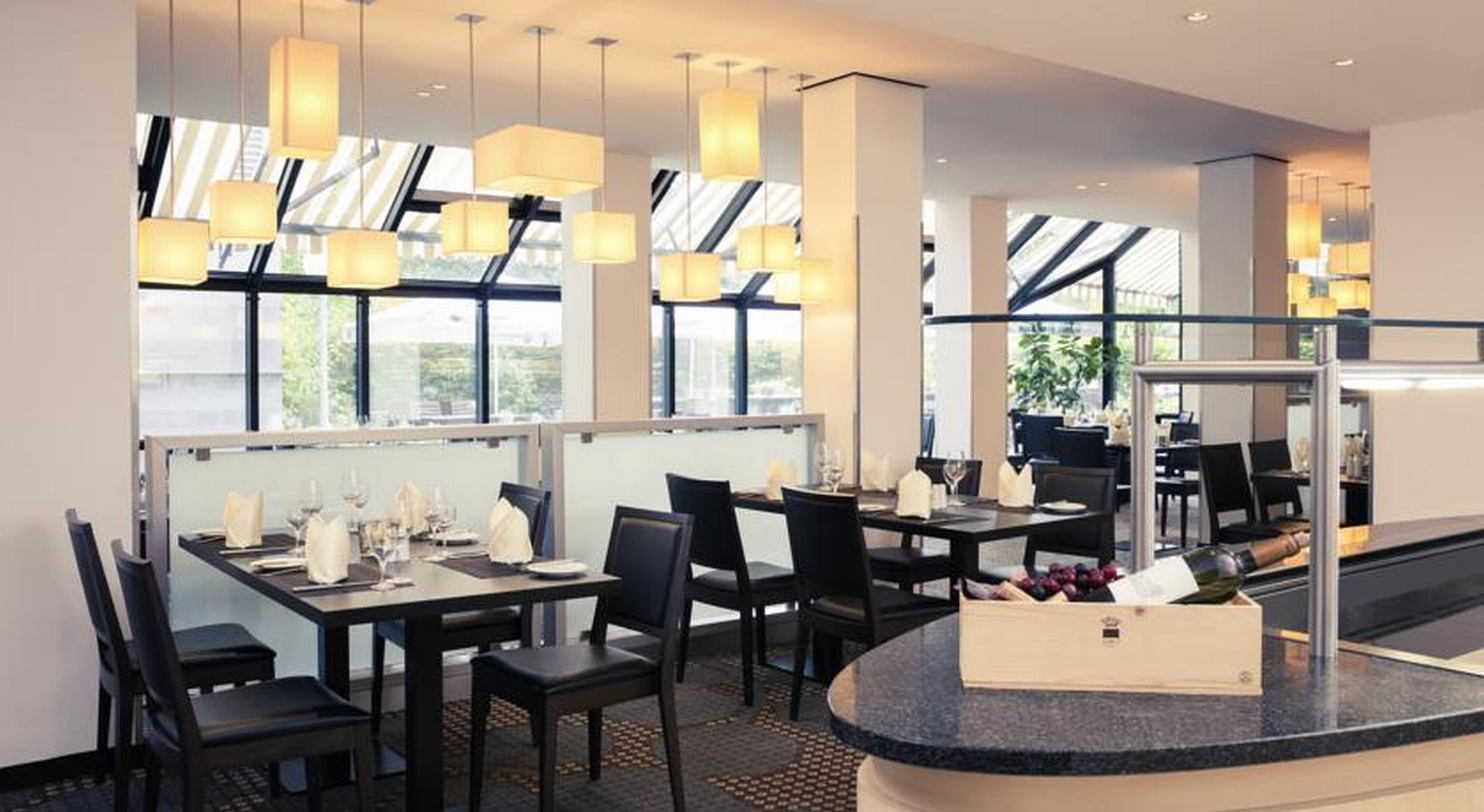 Mercure Hotel Koeln West Exterior foto